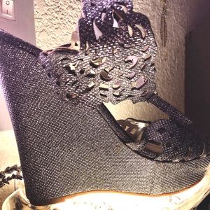 Grey sparkle Wedges